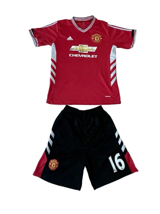 adidas Other - adidas Manchester United Carrick #16 Soccer Jersey & Shorts Set Men’s Size L